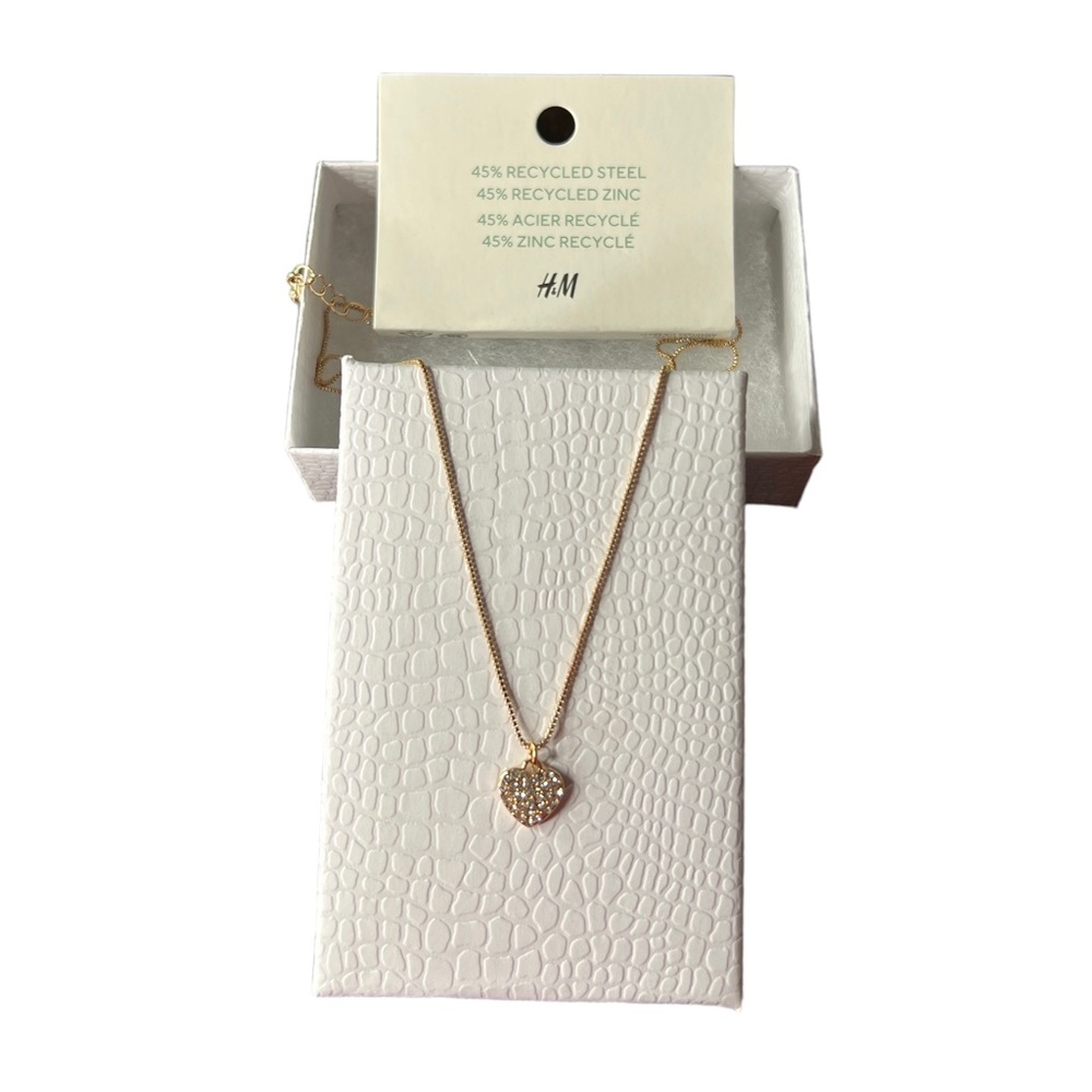 H&M NWT Heart Gold Necklace